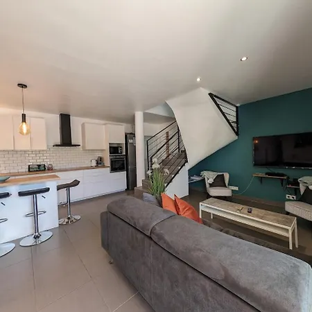With Air-conditioned Pool, 15 Minutes From Beaches And Montpellier Villa