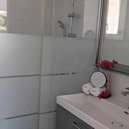 Villa With Air-conditioned Pool, 15 Minutes From Beaches And Montpellier *
