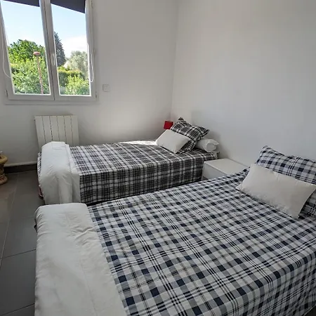 With Air-conditioned Pool, 15 Minutes From Beaches And Montpellier *